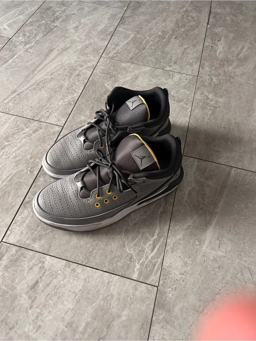 Jordan low top